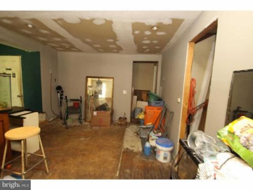 412 Albany Ct, Media, PA 19086-7003