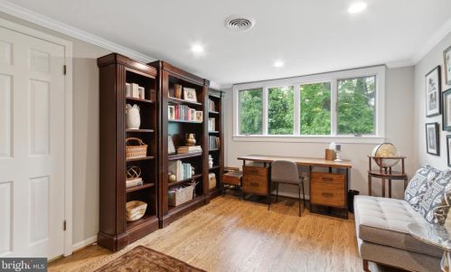 122 The Mews, Tavistock NJ 08033-1343 exterior