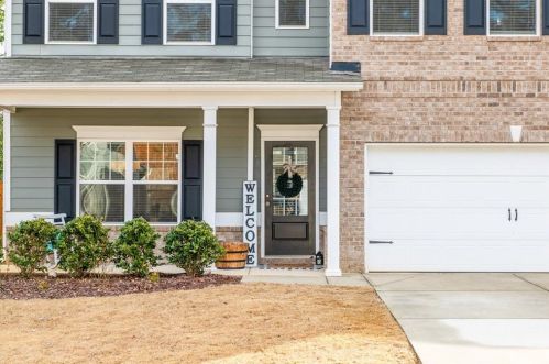 5457 Burrus Ln, Mableton, GA 30126-3005