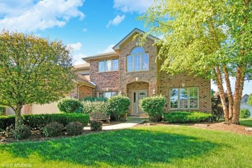12057 Heinecke Dr, Mokena, IL 60448-8122