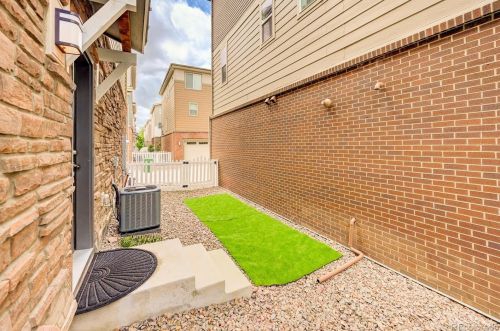 12891 Caspian Pl, Denver CO  80014 exterior