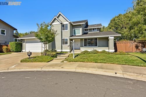 7925 Shannon Ct, Pleasanton, CA 94568-1365