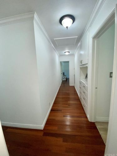 1102 Riviera Dr, Santa Ana CA 92706-1543 exterior