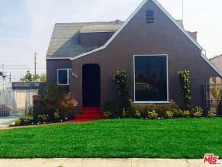 6034 Cimarron St, Los Angeles, CA 90047-1321