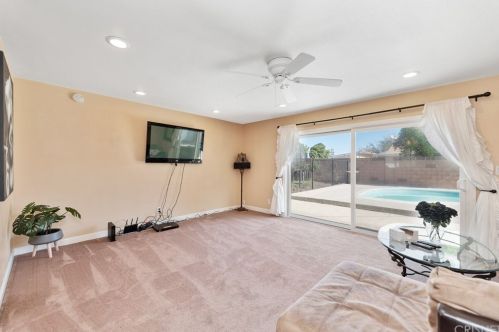 1507 Hamilton St, Simi Valley, CA 93065-4820