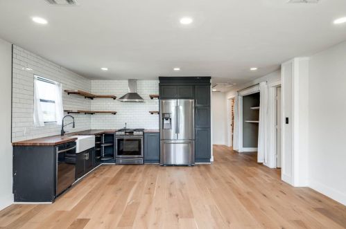 2804 Crest Ave, Austin TX  78702-2515 exterior