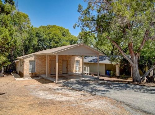 404 Dittmar Rd, Austin TX  78745-7004 exterior