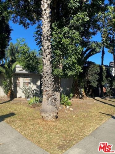 4437 Vista Del Monte Ave, Van Nuys, CA 91403-2917