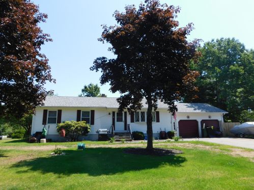 43 Tallwood Dr, Milford, ME 04461-3318