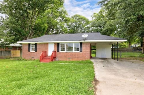 1916 Austell Cir, Marietta, GA 30060-4360