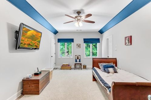 5485 Errol Pl, Atlanta GA  30327-4871 exterior