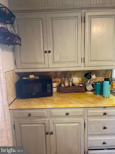 217 Walnut St, Lancaster PA  17602-2438 exterior