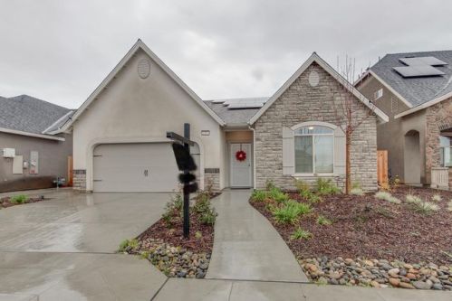3397 Mckelvey Ave, Fresno, CA 93727