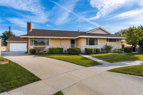 1586 Mells Ln, Anaheim, CA 92802-2421