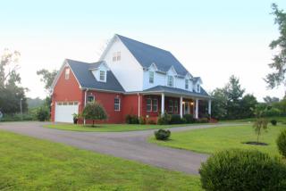 1299 Douglas Rd, Lexington, TN 38351-6444