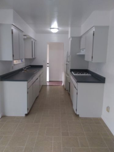 905 Lenore Ct, Modesto, CA 95351-1830