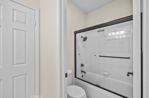 6528 Blackwood St, Riverside CA  92506-6240 exterior