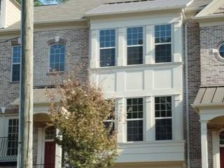 1004 Paces Chase, Atlanta GA  30326-7820 exterior