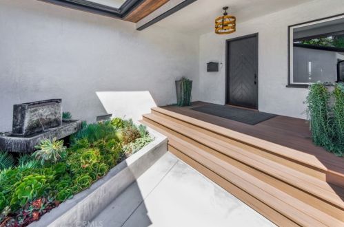 28640 Gunter Rd, Palos Verdes Estates, CA 90275-0880