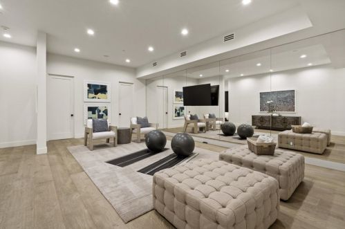 1575 Grant Rd, Los Altos CA  94024-6149 exterior