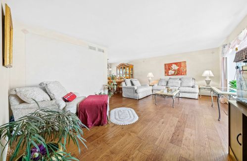 8216 Eynsford Dr, Orland Park, IL 60462-2815