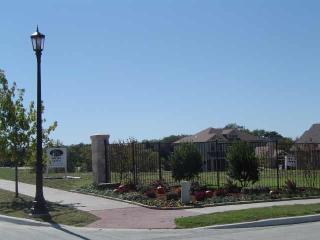 1032 Ivy Ln, Rockwall, TX 75087-4736