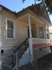 38 Airport Way, Stockton, CA 95205-4902