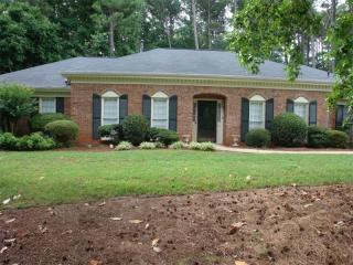 2642 Kenwood Dr, Duluth, GA 30096-3638