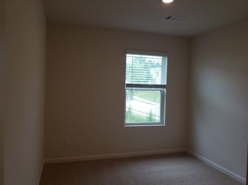59 Chastain Cir, Newnan GA  30263-8640 exterior