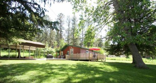239 Gordon St, Sanator, SD 57730-1819