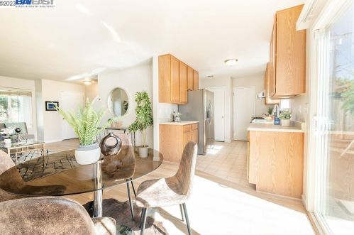 20373 Royal Ave, Hayward, CA 94541-4777