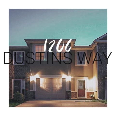 1206 Dustins Way, Warrensburg, MO 64093-7850