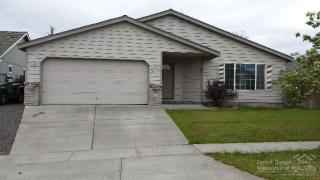 3319 Mendenhall Dr, Bend, OR 97701-8349