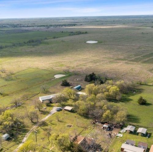 320 Gamble St, Corsicana, TX 75110-0927