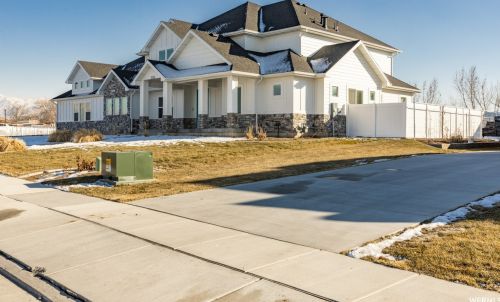 3113 1500, Clearfield, UT 84015