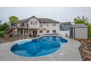 213 Meadow Sweet Pl, Minnetrista, MN 55388