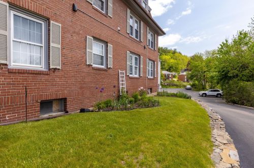 709 Central Ave, Dover NH  03820-3418 exterior