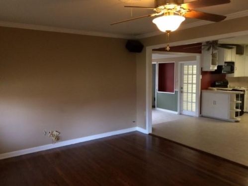 1408 Dwyce Dr, Austin TX  78757-2516 exterior