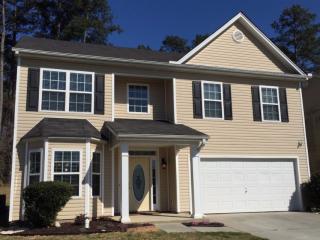 560 Dot Dr, Atlanta, GA 30349-2727