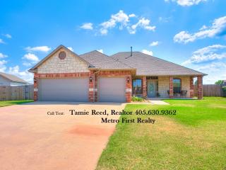 1340 Onyx Way, Mustang, OK 73064-2070