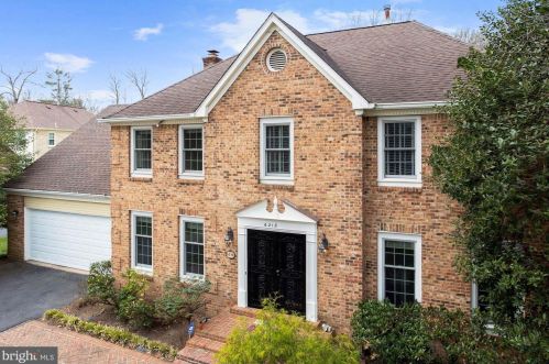 6218 Homespun Ln, Falls Church, VA 22044-1012