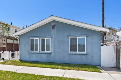 307 Seal Beach Blvd, Seal Beach, CA 90740-6567