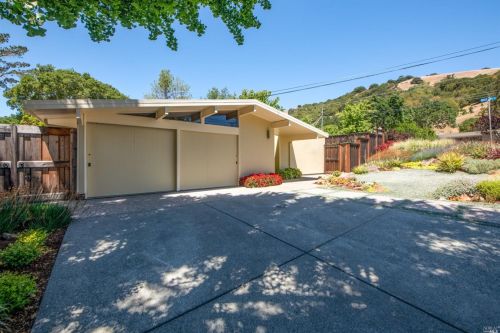 2197 Elderberry Ln, San Rafael, CA 94903-1255