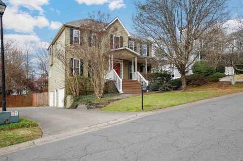 841 Soaring Dr, Marietta, GA 30062-3260