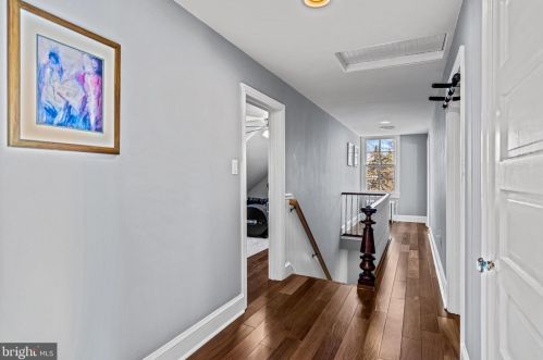 114 Kings Hwy, Tavistock NJ 08033-1981 exterior