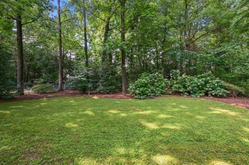 2745 Eaton Pl, Atlanta GA  30350-5547 exterior