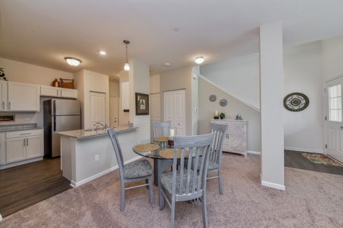 1259 Comiskey Ave, North Aurora, IL 60542