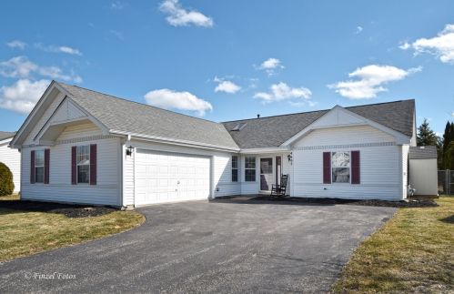 4605 Southhampton Dr, Island Lake, IL 60042-8488