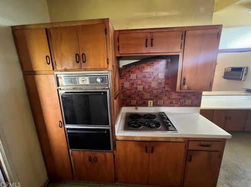 1430 Chalet Ave, Anaheim CA  92802-2147 exterior
