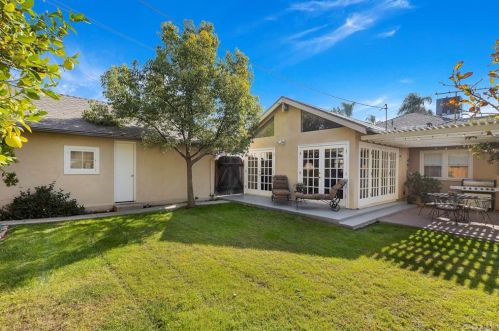 3573 Beechwood Pl, Riverside CA  92506-1214 exterior